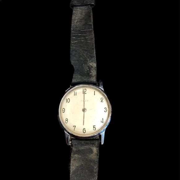 1940’s Timex Two Handed Mens Watch - Picture 4 of 10
